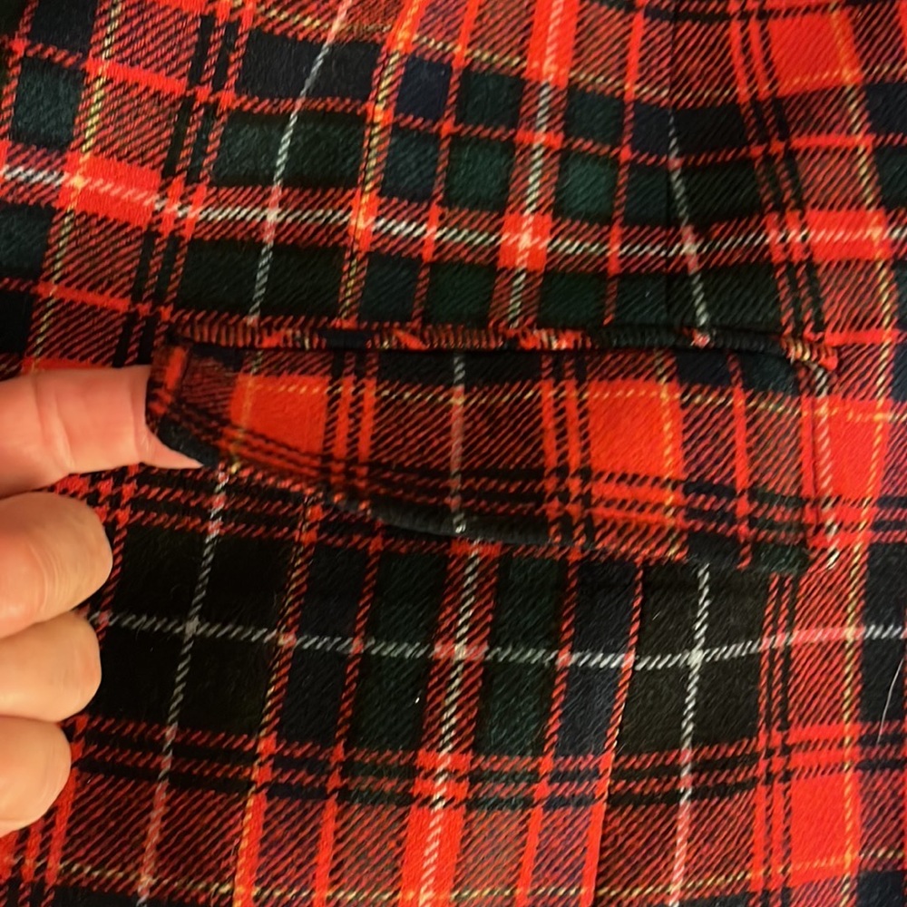 Woman’s Pendleton Woolen Mills Red Plaid Blazer‎ - Picture 6 of 6